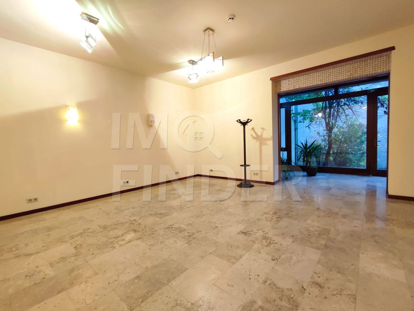 Spatiu  Finisat zona Centrala - Poză 6