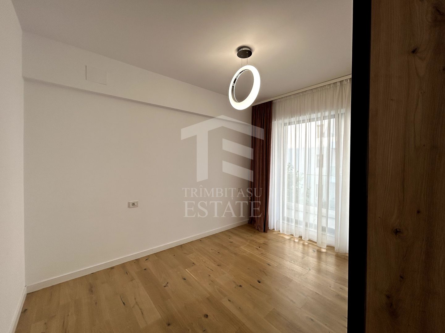 Rond Pipera - Pipera Plaza - 3 camere - Poză 8