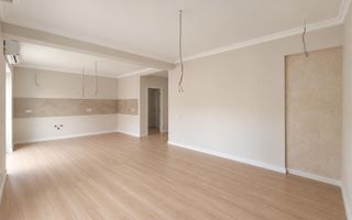 Duplex cu 5 camere - 3 bai. Finisaje Premium. Toate utilitatile. Asfalt. - Poză 5