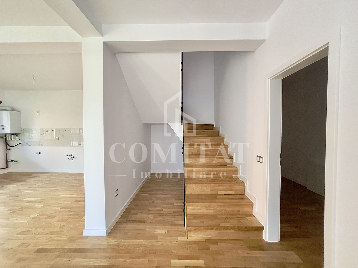 Case finisate calitativ construite zona de case și vile - Poză 3