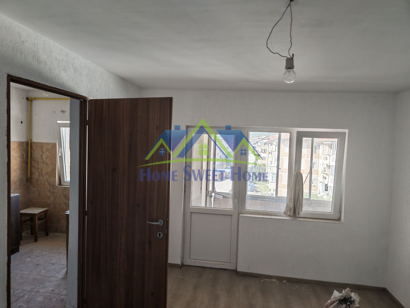Garsonieră decomandată 25 mp, Hațeg – Str. Nicolae Titulescu, et. 4 - Poză 1