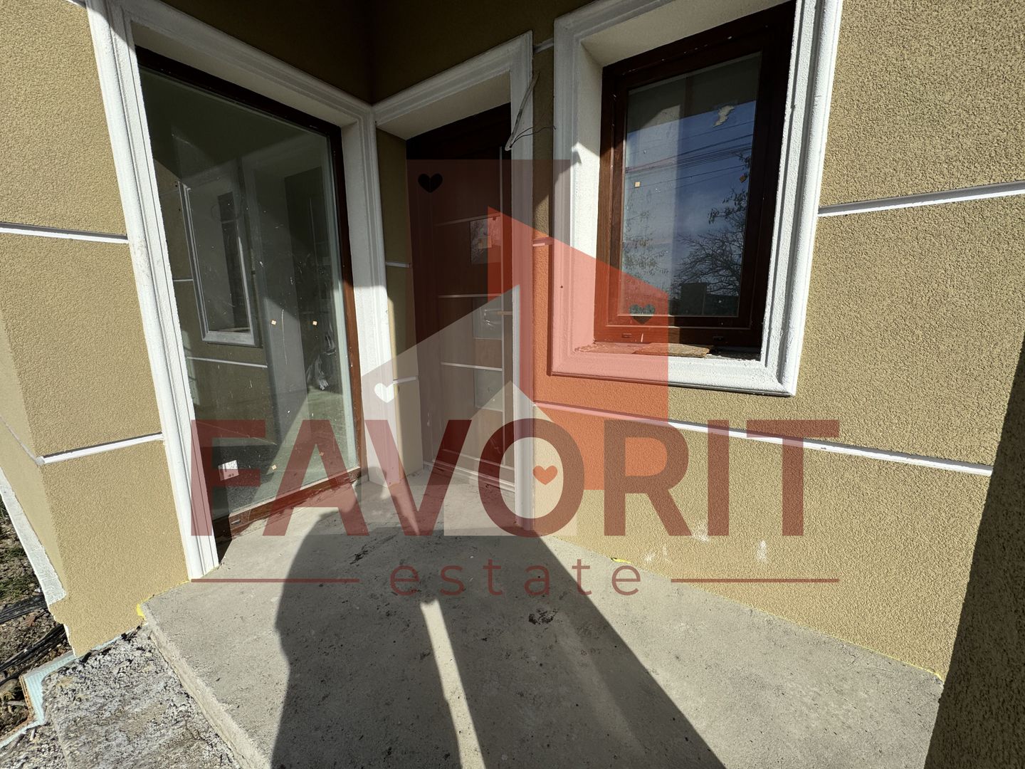 Casa Individuala in Mosnita. La asfalt. Cu Carport - Poză 4