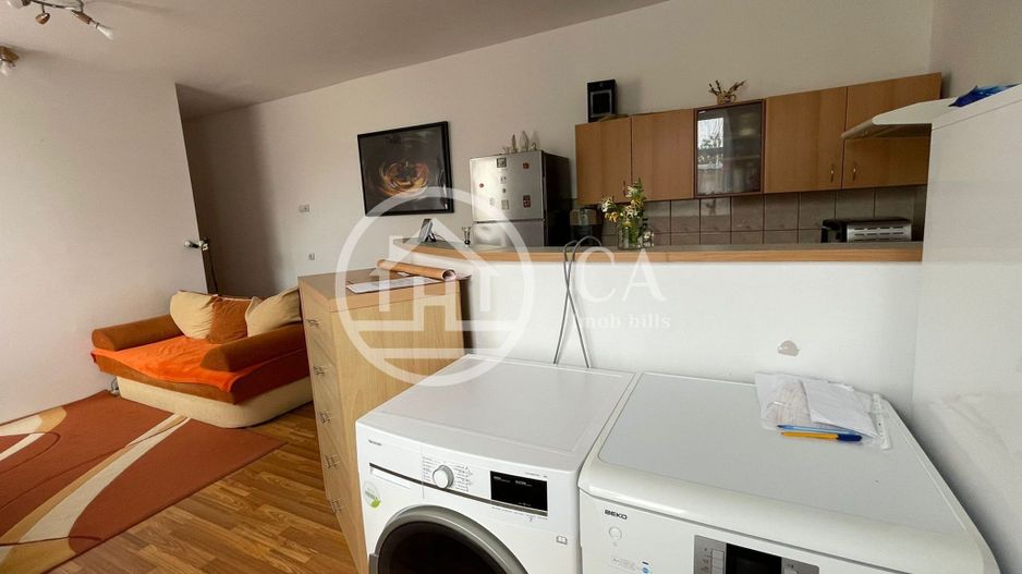 Casă de vânzare cu 3 camere si o anexa in zona Cantemir, Oeadea. - Poză 5