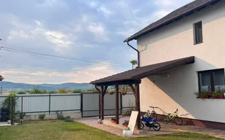 Casa individuala, carport, curte superba, Cristian, Sibiu - Poză 12