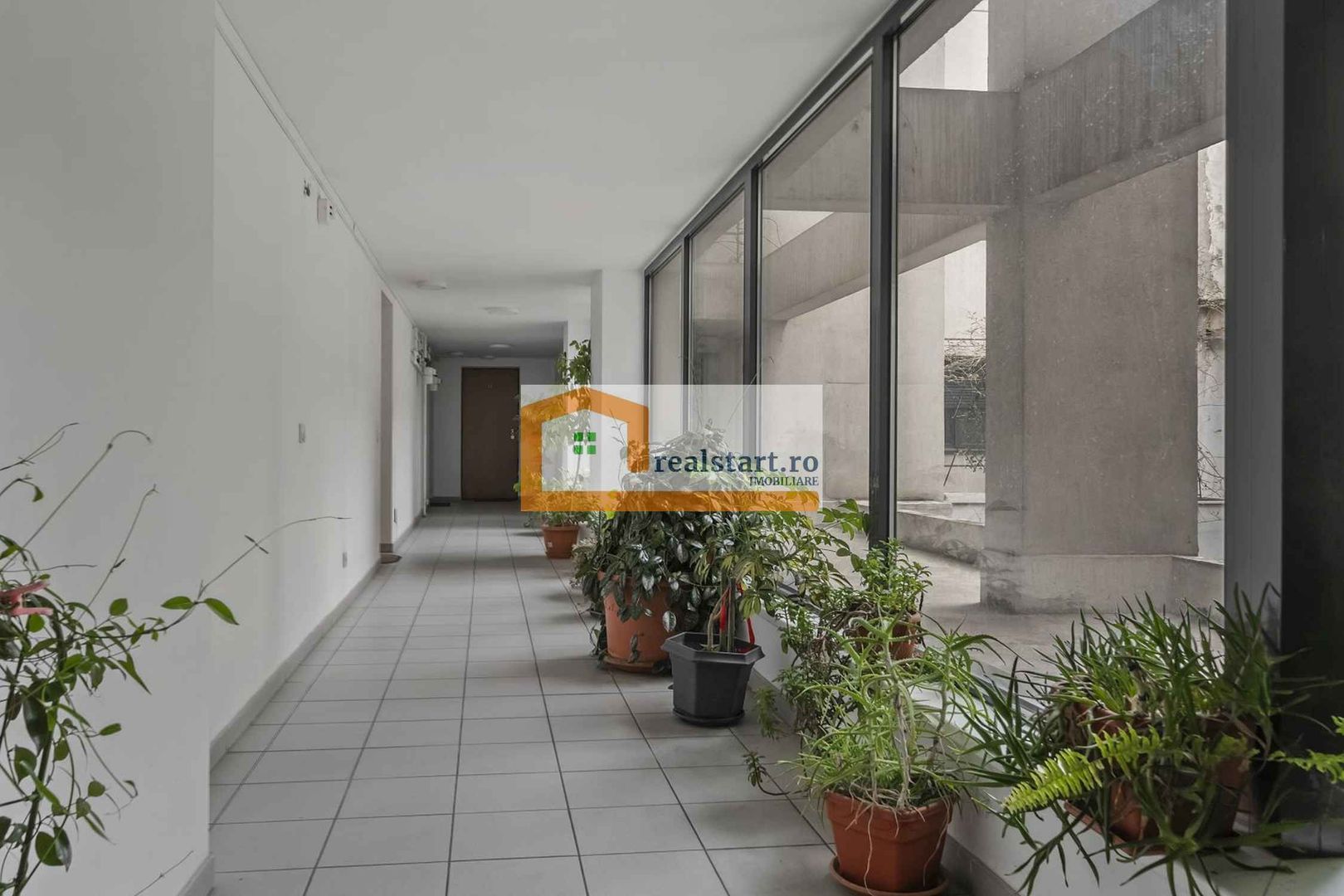 Parcul Circului,  la 300m Metrou Stefan cel Mare, loc parcare-garaj - Poză 25