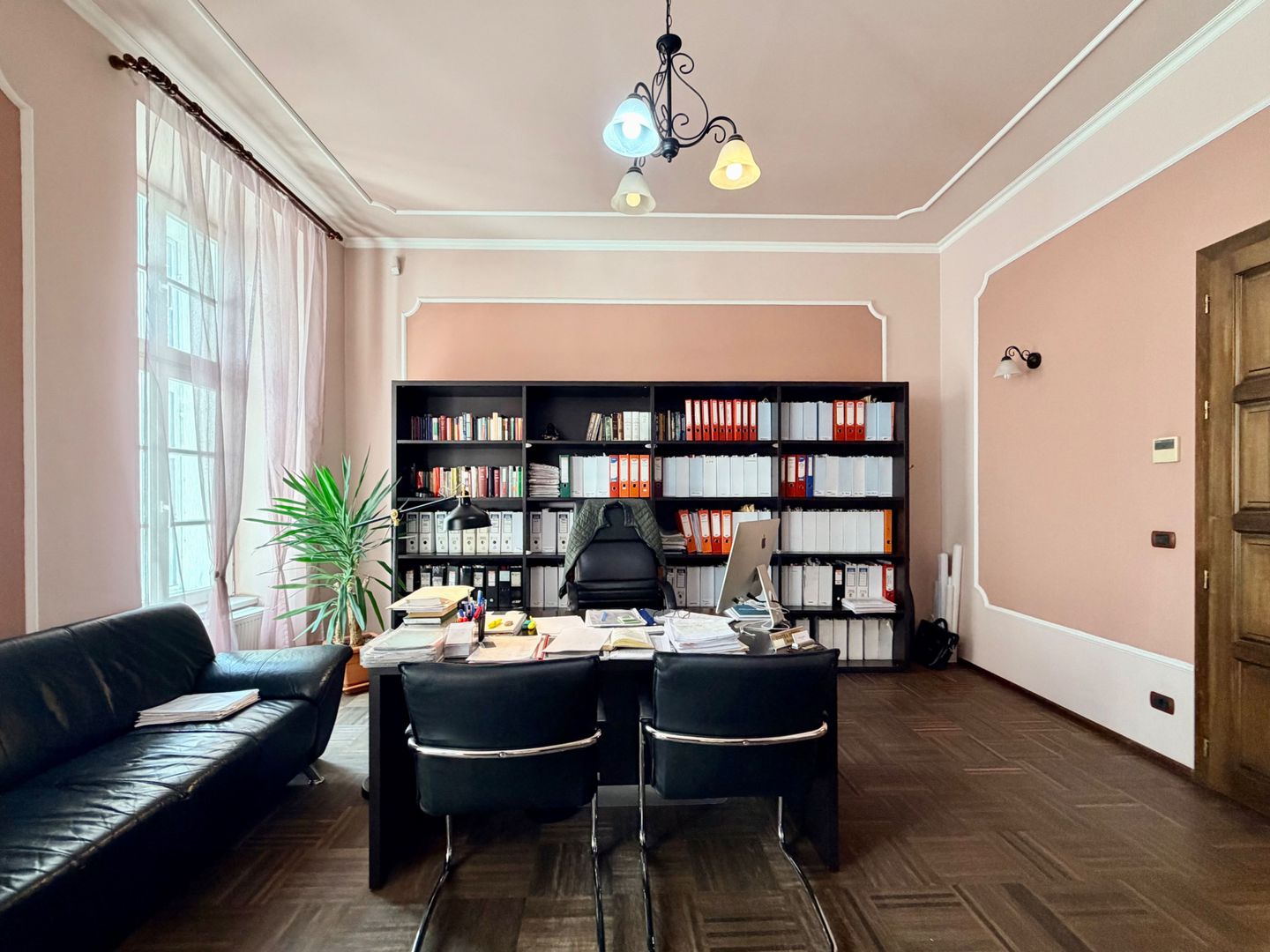 4 camere Ultracentral  - Piața Unirii, ideal birouri, parcare in curte - Poză 6