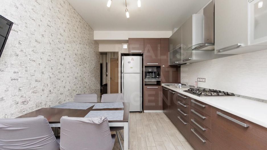 Vânzare, apartament, 3 camere, str. Valea Trandafirilor,  Centru - Poză 4