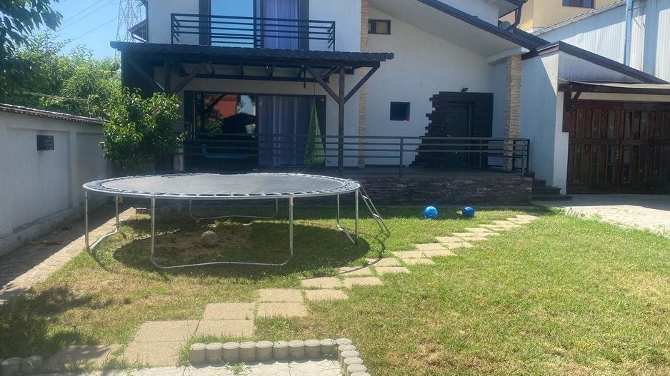 Gata de locuit! Vanzare casa cu 6 camere in Targoviste - Poză 6