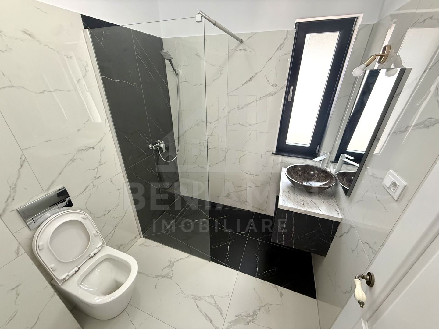 Casa Moderna - P+1 - 150mp - mobilata - utilata - lux - Brestei - Poză 7
