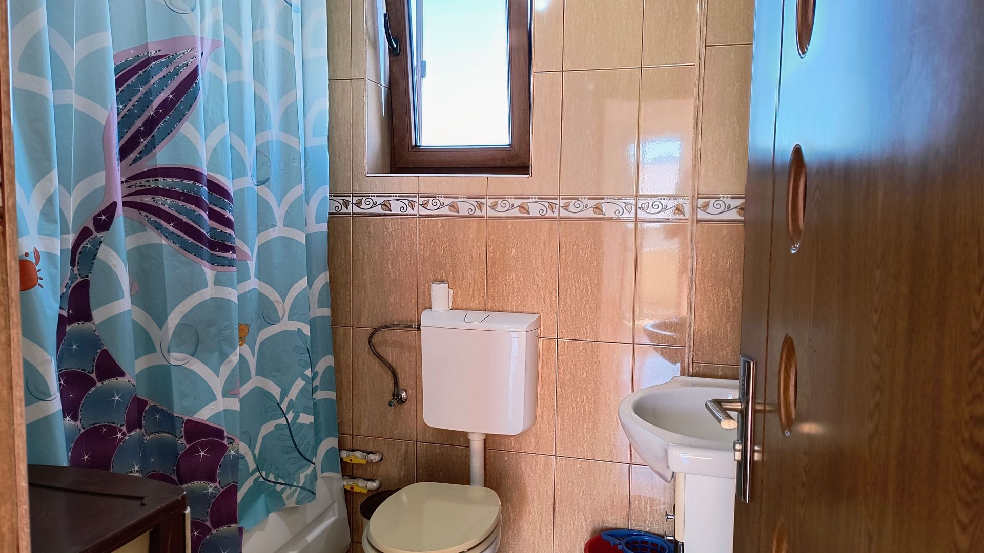 Năvodari | Casă spațioasă cu teren mare - Poză 13