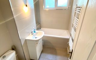 2 Camere Podu Ros - Poză 2