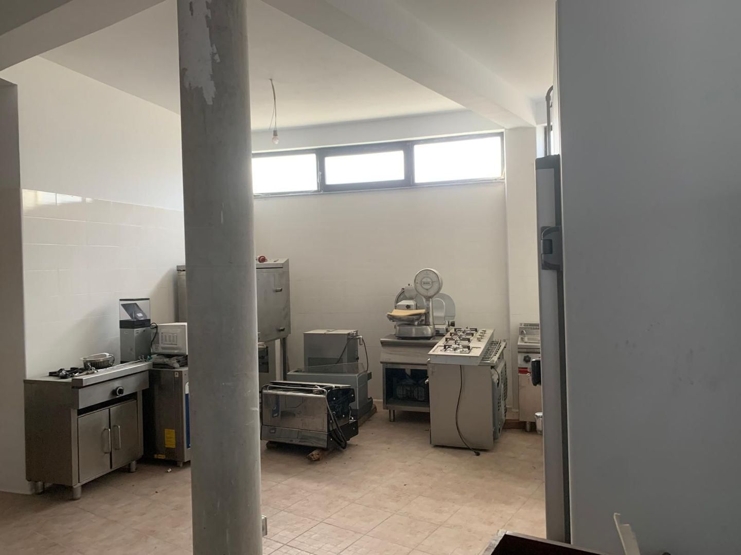 Spațiu comercial de închiriat | Cajvana | 300 mp + terasă 300 mp - Poză 6