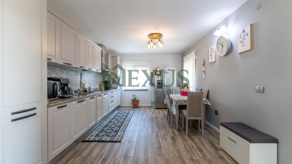 Casă/Vilă modernă de vânzare la intrare în Bogdan Vodă, județul Bacău. - Poză 33