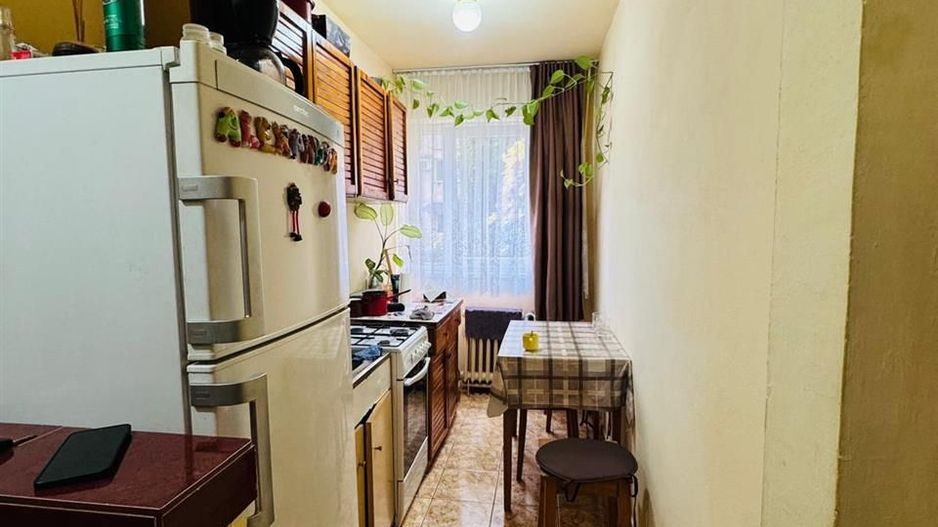 Apartament 2 camere semidecomandat Razboieni - Poză 9