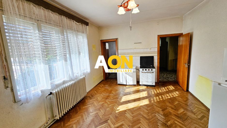Casa tip duplex, 4 camere, garaj. Cetate, zona HCC - Poză 5