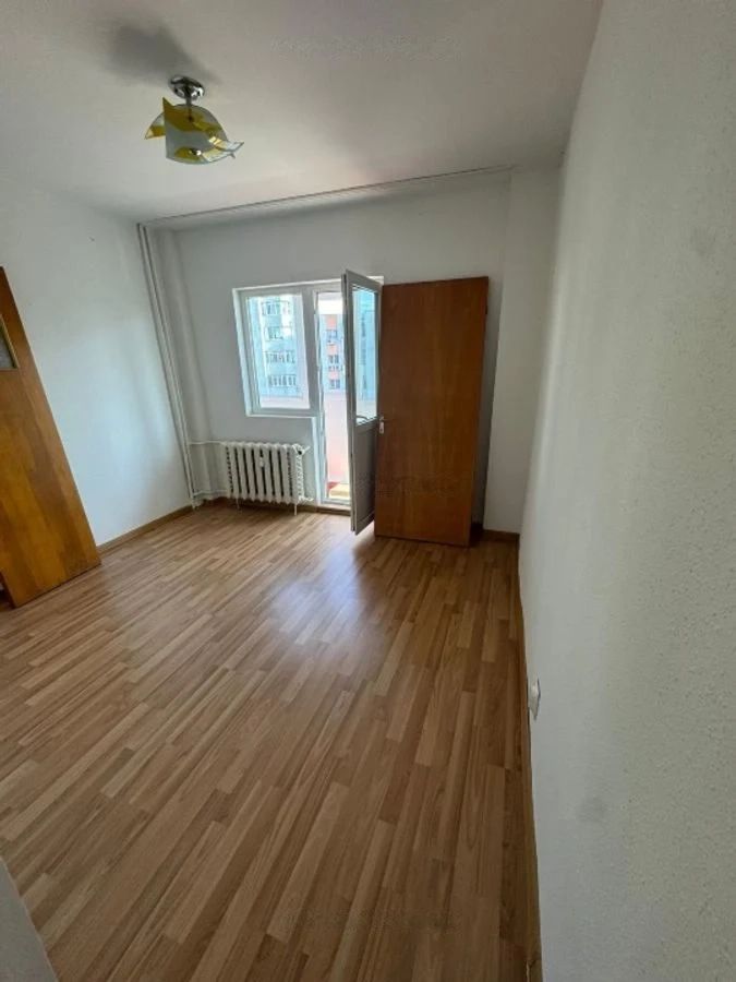 APARTAMENT 2 CAMERE ZONA CALEA MOSILOR - Poză 3
