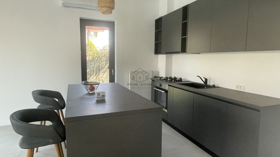 VILA NOUA SI MODERNA CU 5 CAMERE LA INCHIRIERE IN OTOPENI - Poză 11