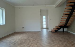 Duplex cu 4 camere - Parcul central Dumbravita - Poză 4