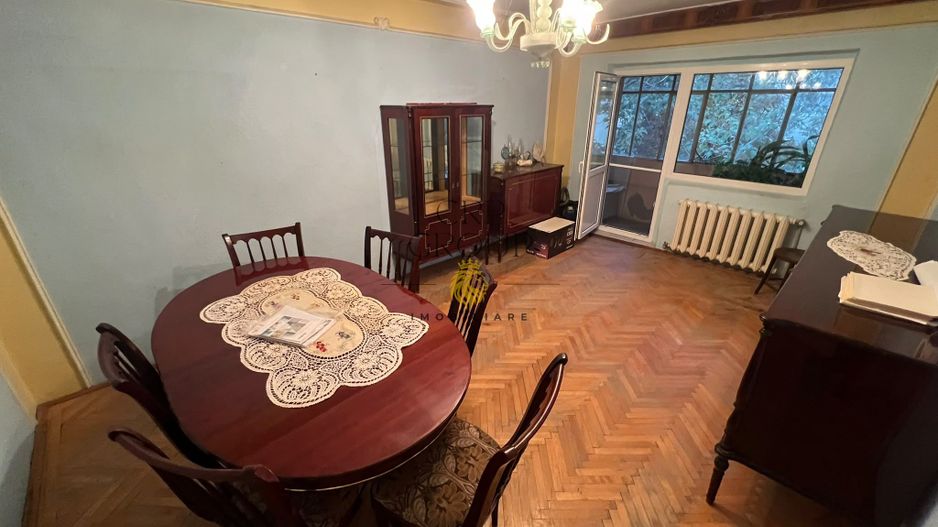 Apartament cu 3 camere | Etaj 3/3 | 80 mp | 2 Stejari | CEC - Poză 2