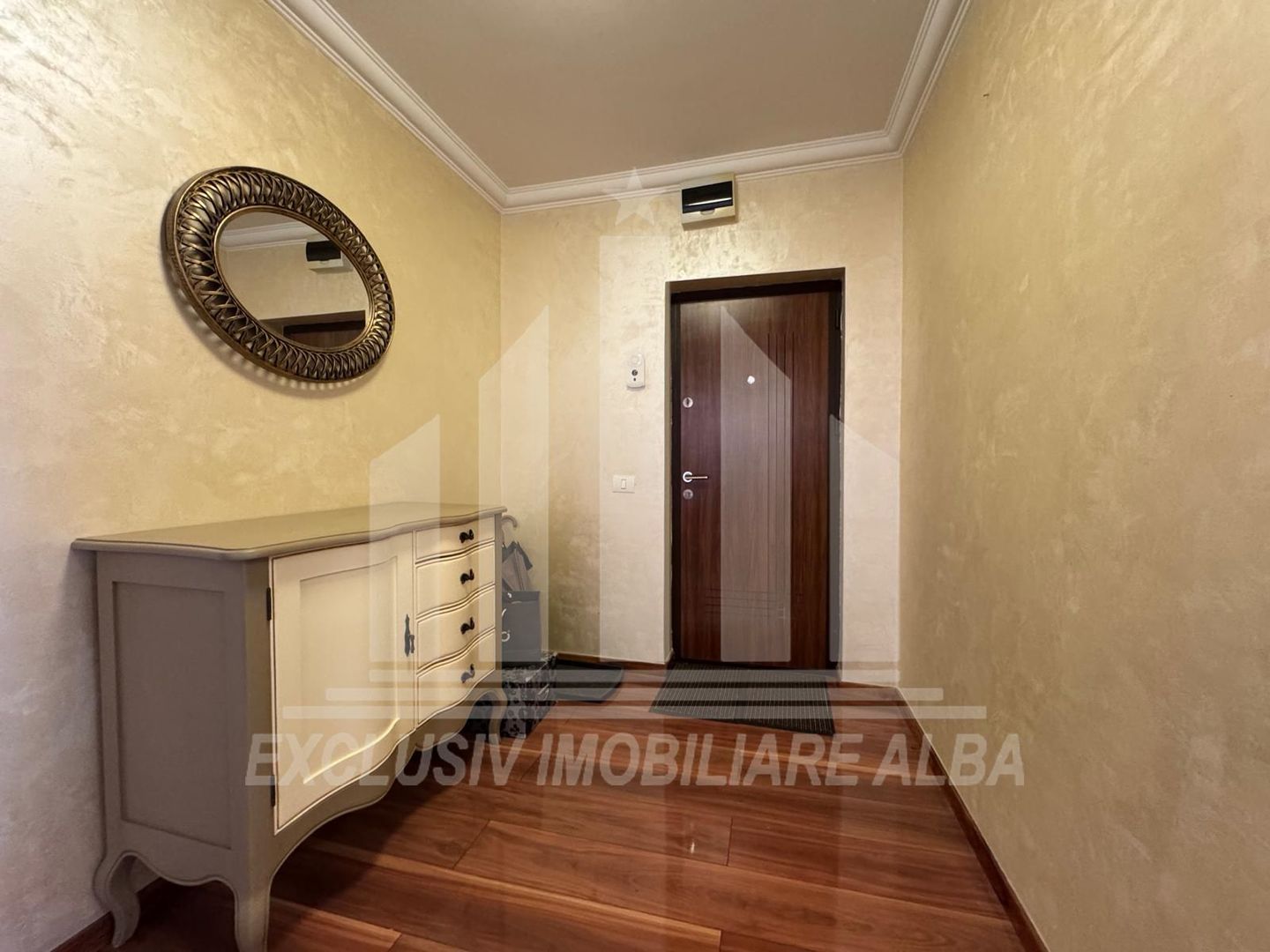 Apartament 3 camere decomandate | 72 mp | Renovat | Cetate - Closca - Poză 3