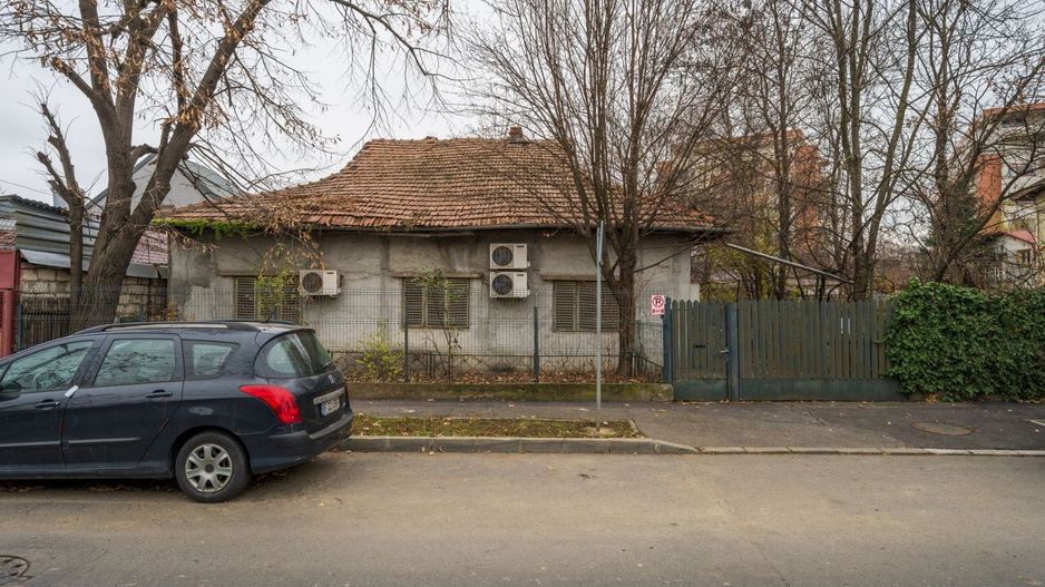 Casa demolabila cu teren 680mp deschidere 20.10ml Sisesti-Vatra Noua - Poză 2
