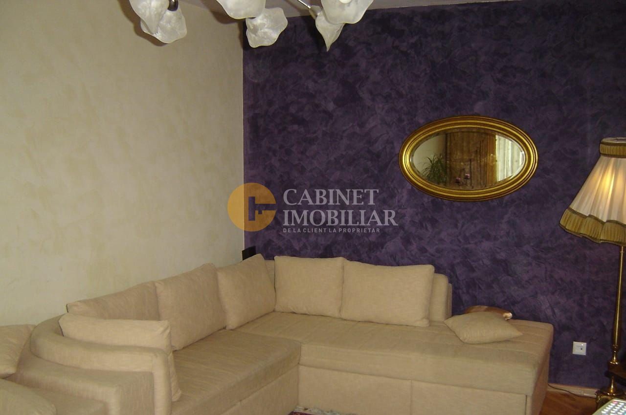 Gara-Strapungerii Silvestru Apartament 3 camere decomandat-intermediar - Poză 1