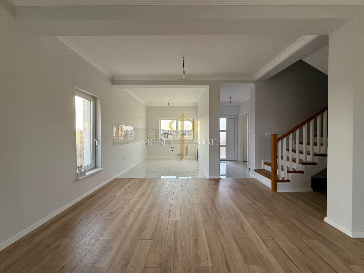 Duplex modern 5 camere| 113 mp + 320 mp teren| Mosnita Nouă - Poză 2