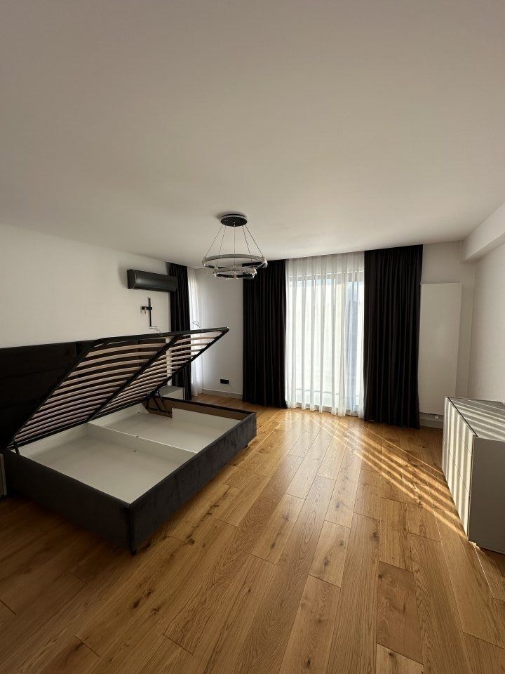 Vila de LUX cu 7 camere, NOUA, zona IANCU NICOLAE,  langa JOLIE VILLE - Poză 16