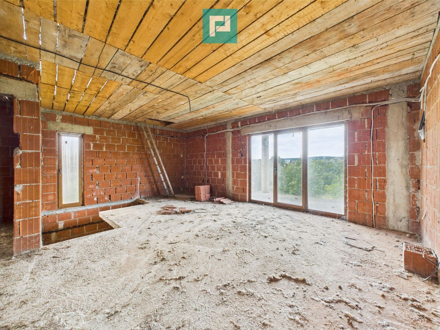 Casă la roșu, P+1, în localitatea Beliu, Arad - Poză 7