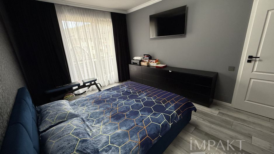 Apartament spatios cu 3 camere in Floresti (Sub Cetate) - Poză 9