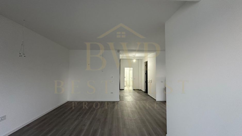 Duplex 1/2, 4 camere, 3 băi, la strada principală Mosnita Veche - Poză 2