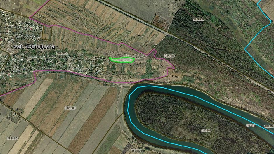 Teren agricol intravilan, 90 ari pe malul Nistrului, Doroțcaia - Poză 4