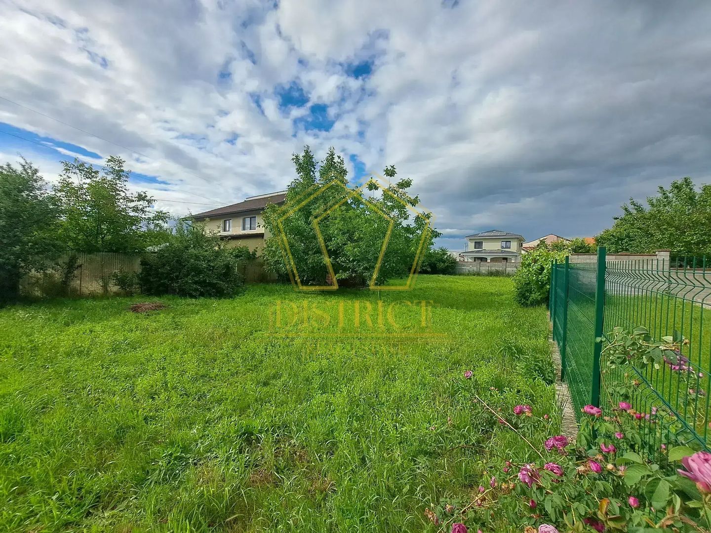 Teren in zona centrala cu toate utilitatile | Dumbravita - Poză 1