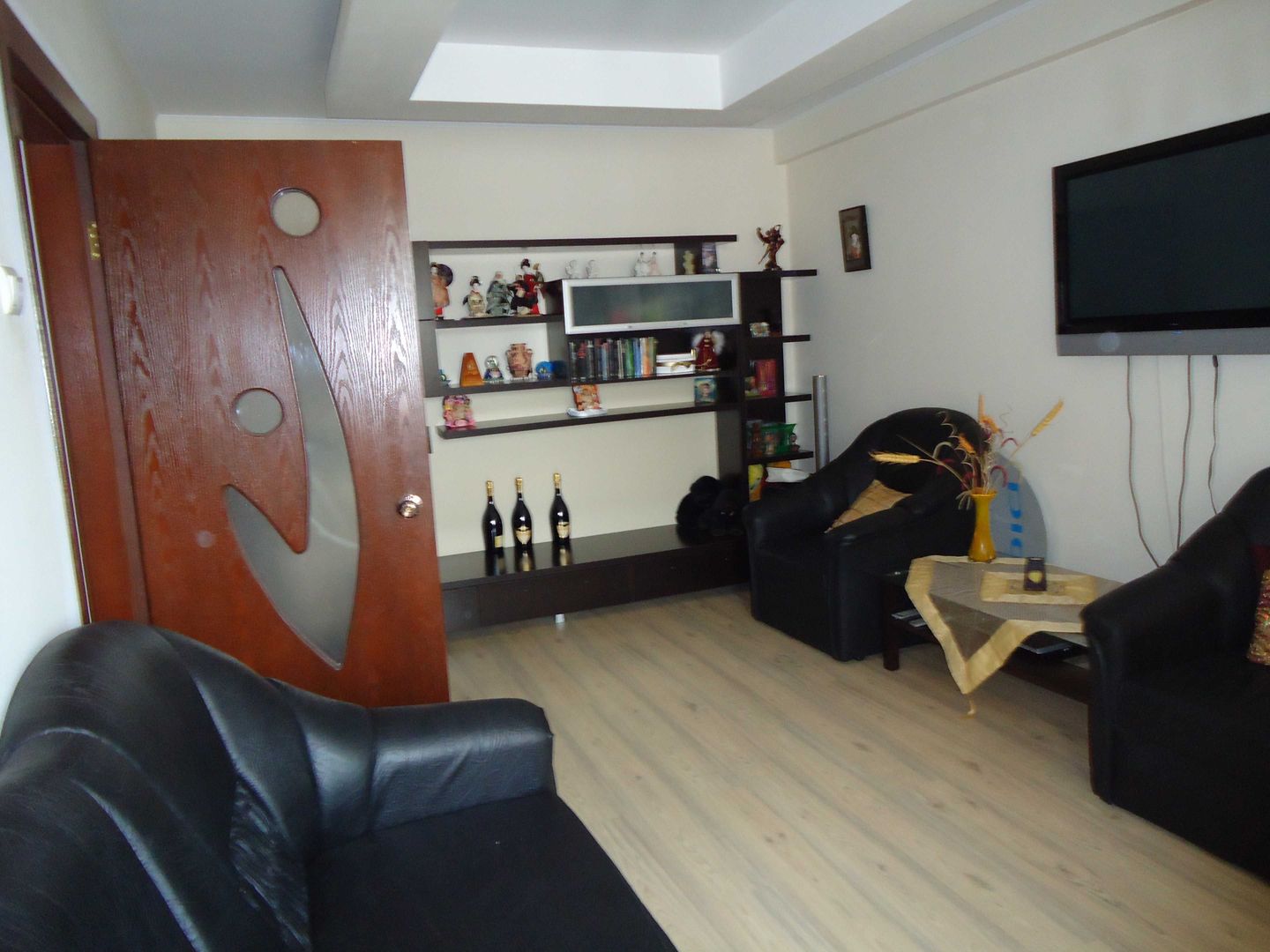 OFERTĂ! Apartament 2 camere mobilat, decomandat, balcon închis, lângă metrou - Poză 2