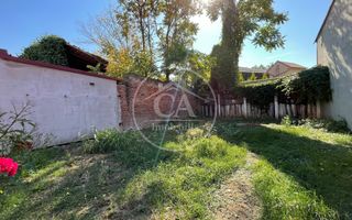 Casa de vanzare cu 4 camere in zona Nufaru,  Oradea - Poză 1
