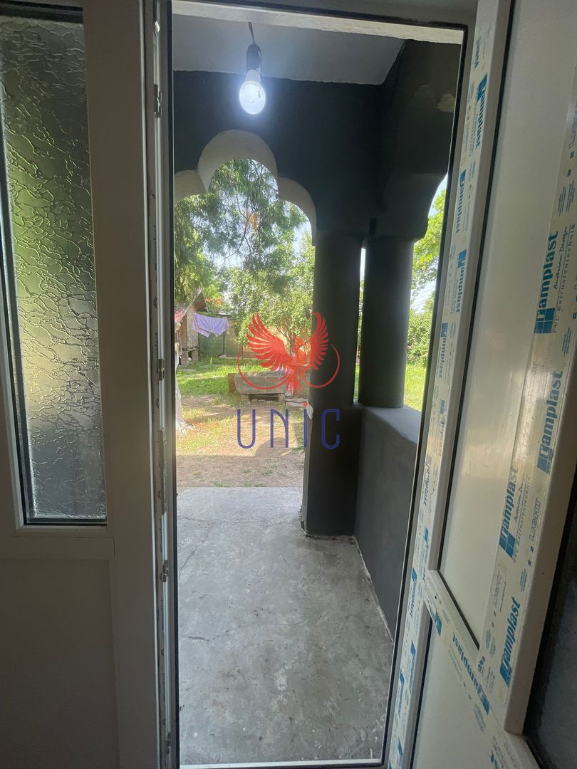 Casa cu teren de 1000 de mp -Radovan - Poză 13