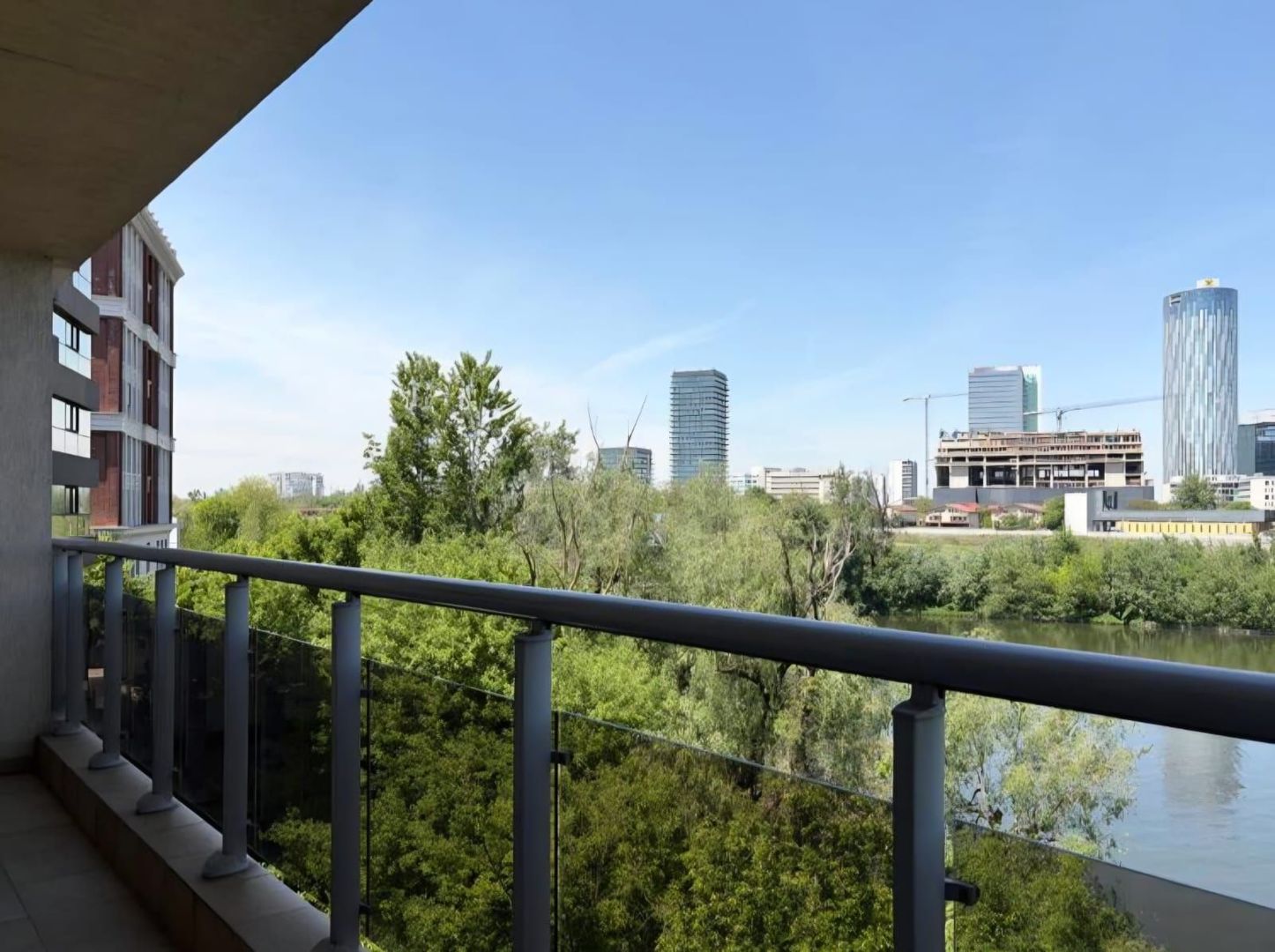 APARTAMENT 4 CAMERE ȘI VEDERE SPECTACULOASĂ CĂTRE LAC FLOREASCA - Poză 14