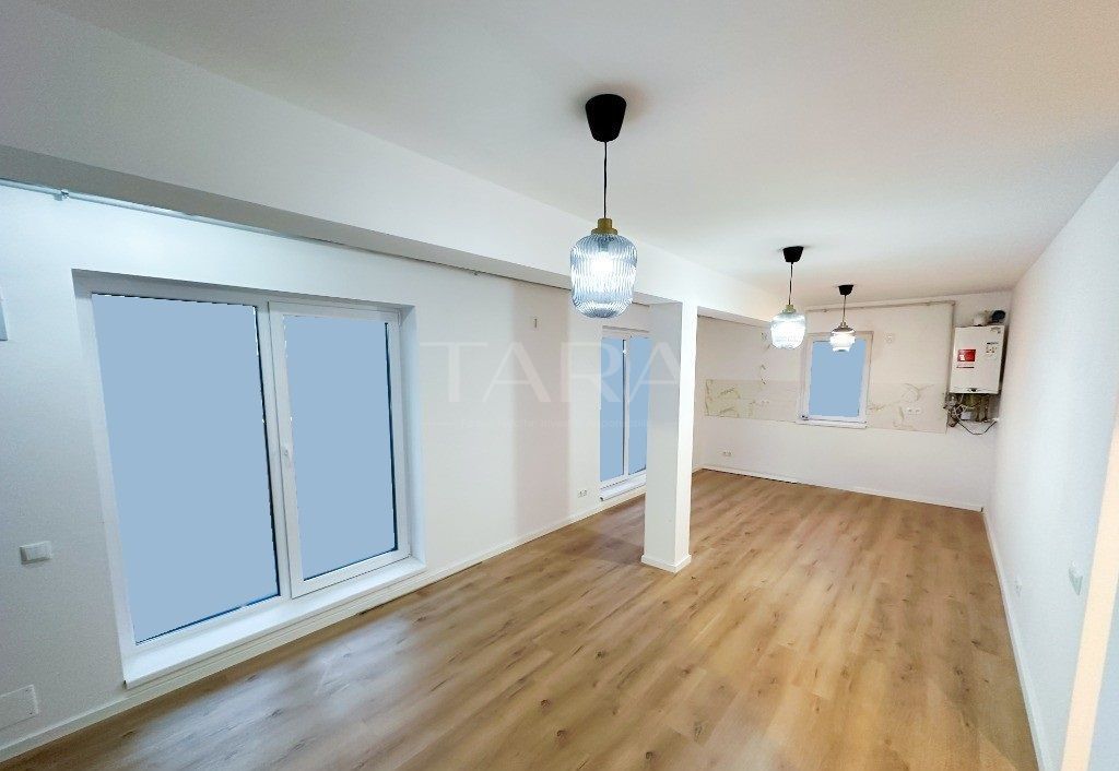 Apartament cu terasă și panoramă superbă. Ideal locuință, investitie. - Poză 2