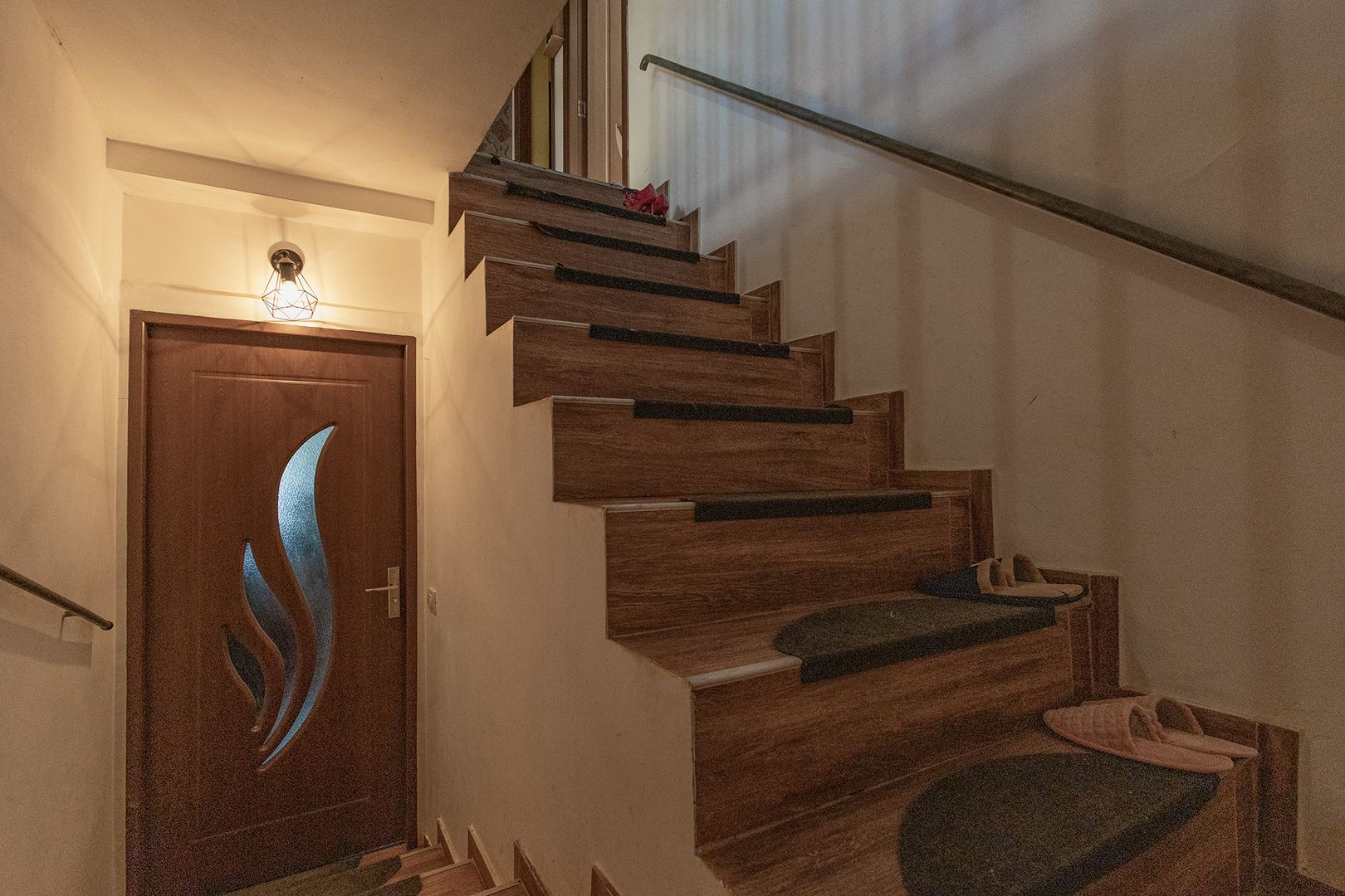Casă / Vilă cu 6 camere de vânzare în zona Sagului - Poză 6