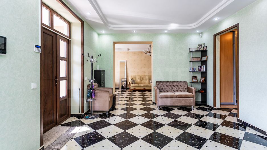 Vânzare, casă, 5 camere, str. Gura Văii, sect. Riscani - Poză 10