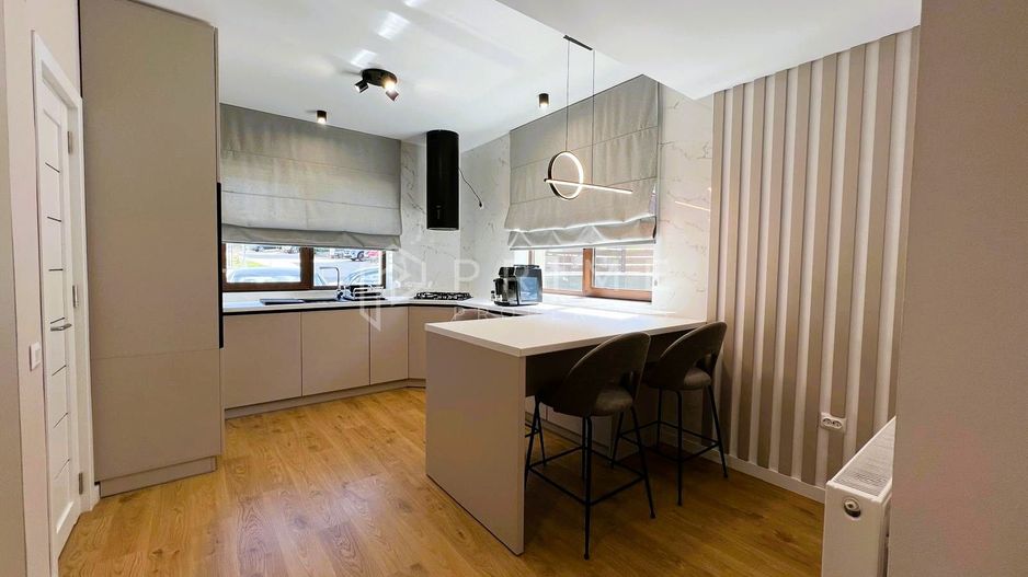 Casă Duplex de vânzare – Corunca | Design deosebit, aproape de pădure - Poză 6