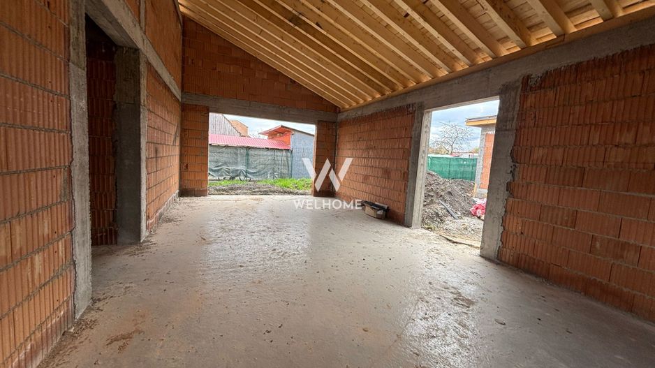 Casa spatioasa PE UN NIVEL in Sura Mica-Sibiu - Poză 4