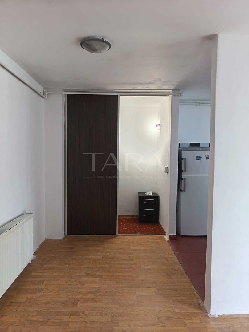 Apartament 1 cameră renovabil cu parcare inclusă în acte – Florești. - Poză 4