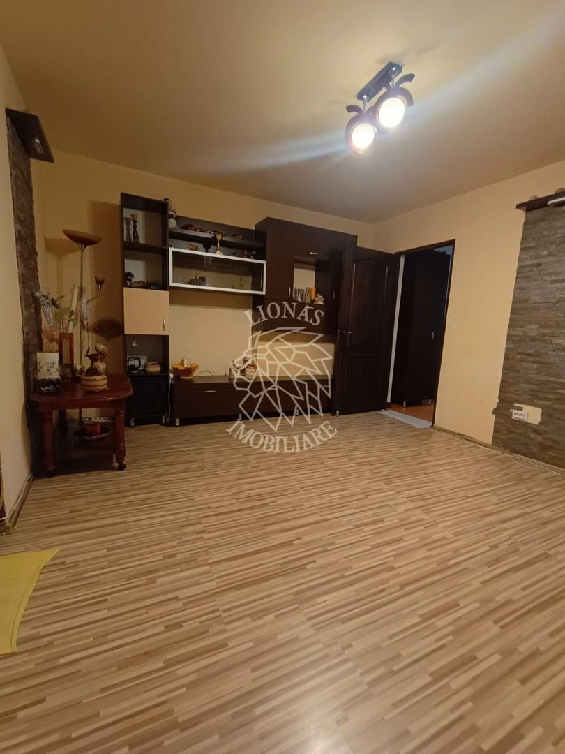 Apartament 4 camere - finisat- lift nou- Zona A.Muresanu- Ocazie! - Poză 2