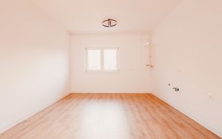 Apartament 2 camere de vanzare la cheie balcon curte Selimbar - Poză 2