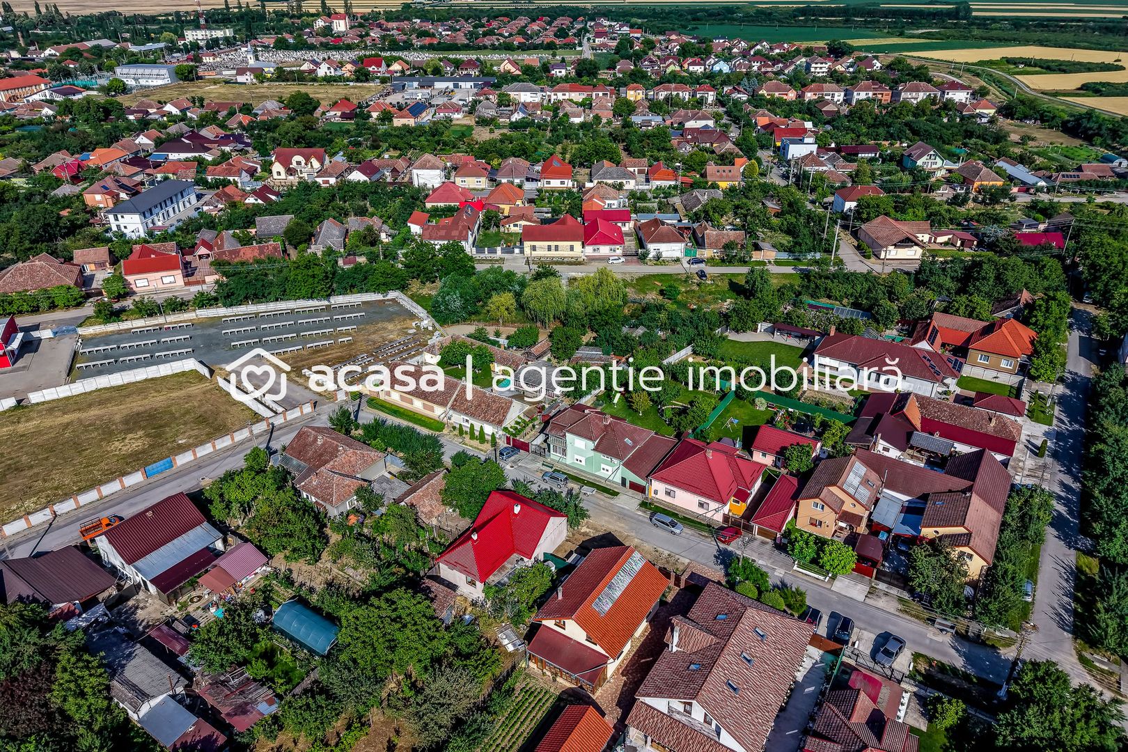 Casa 3 camere, bucatarie si baie, in zona centrala din Chisineu-Cris - Poză 3