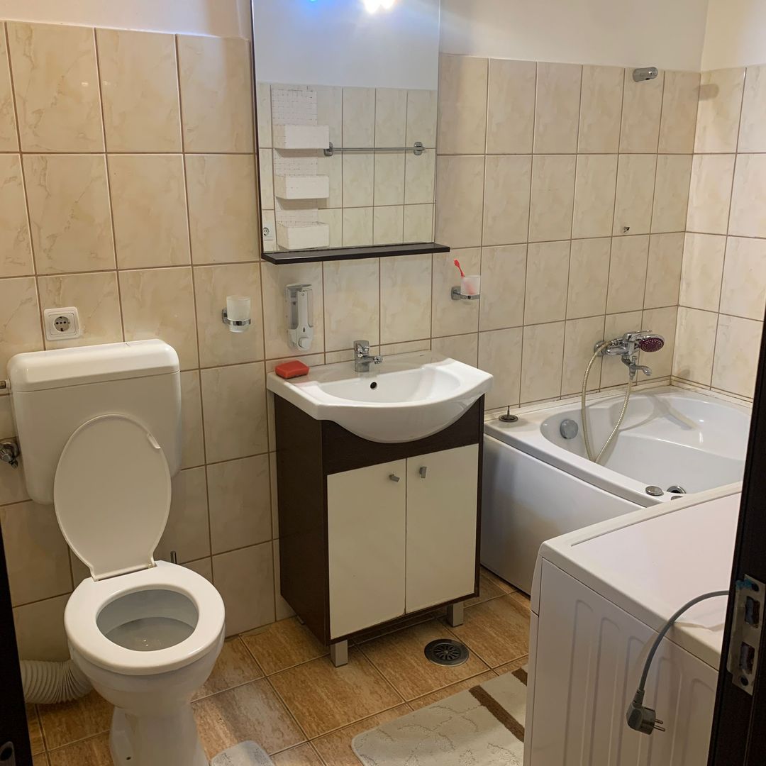 Apartament 2 camere de vanzare Cartier Latin - Poză 3