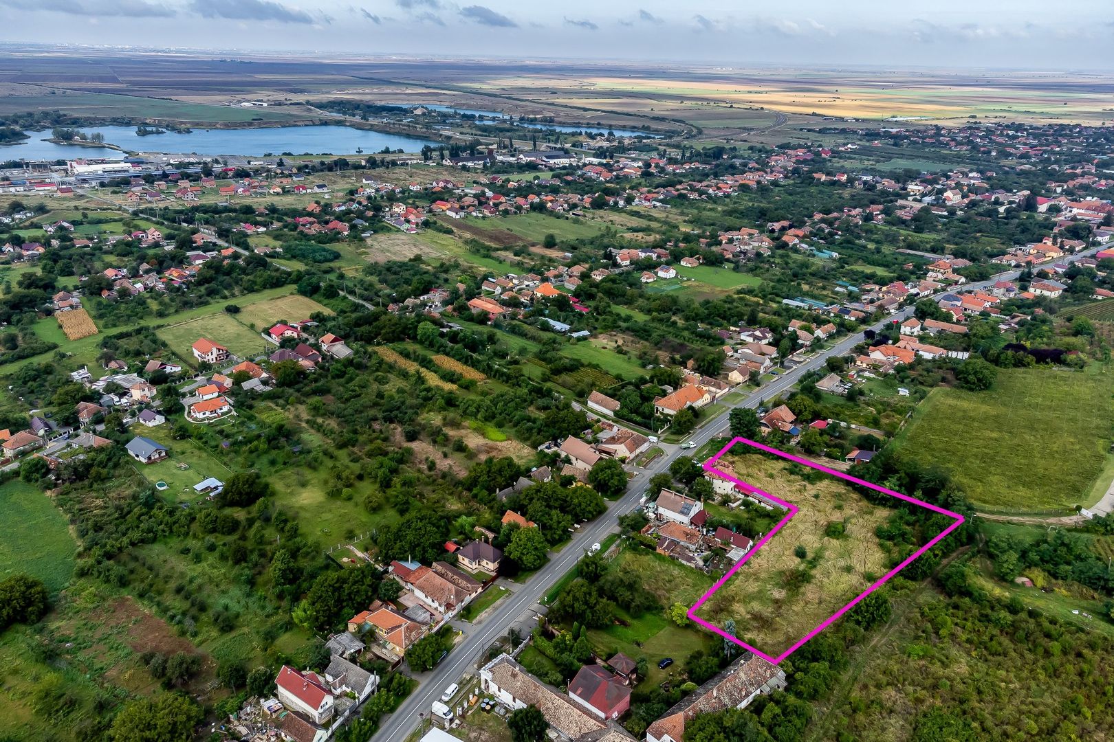 Teren de vis în Ghioroc! Stațiunea supranumită ”Litoralul Vestului” - Poză 10