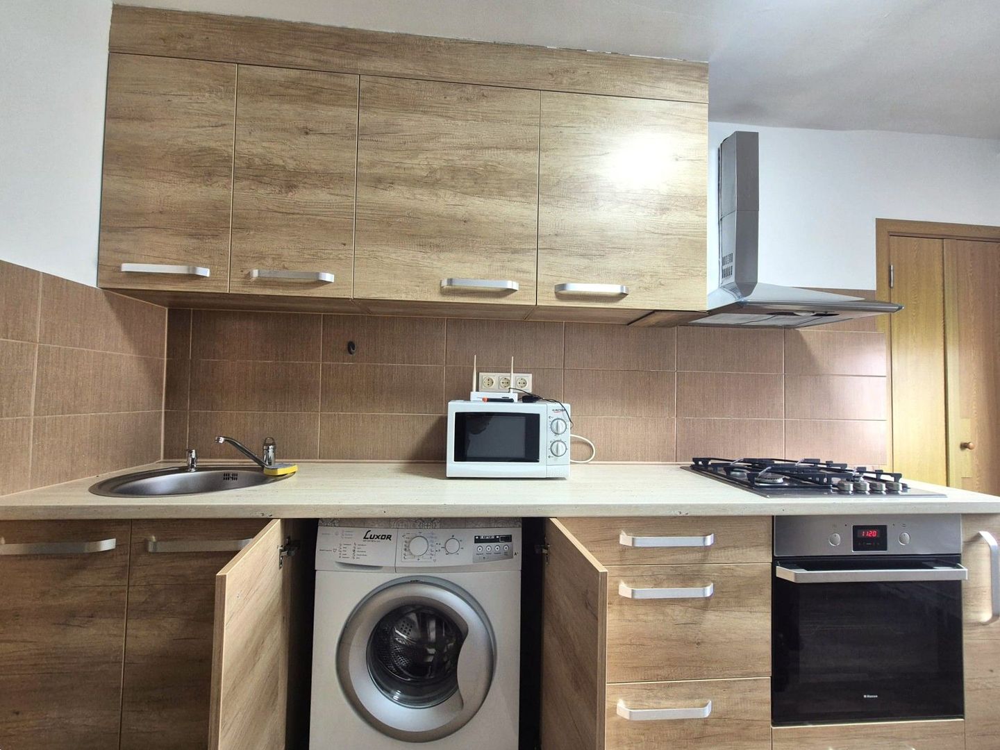 Exclusivitate - Apartament spatios, confortabil, luminos, pet friendly - Poză 2