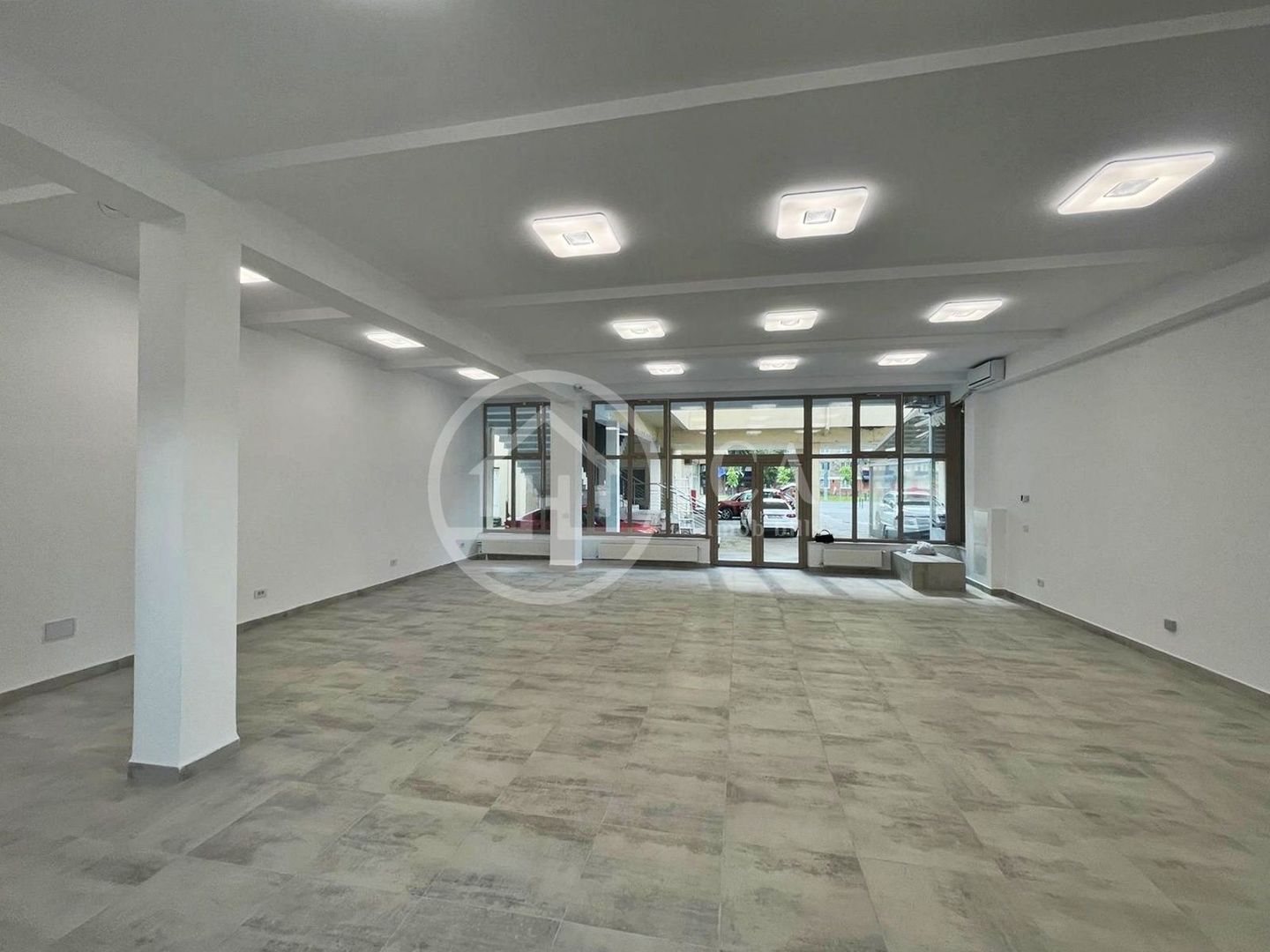 Spatiu comercial de inchiriat in zona Cantemir, Oradea - Poză 1